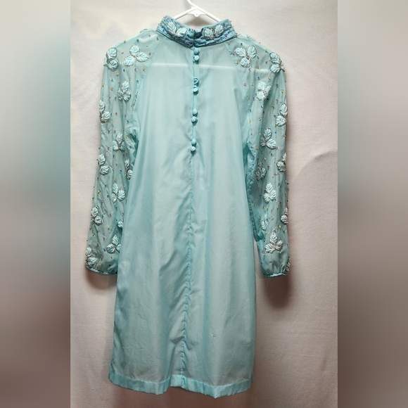 Light green sheer long sleeve Twiggy stand-up Collar Dress applied Decorations. - Picture 2 of 7